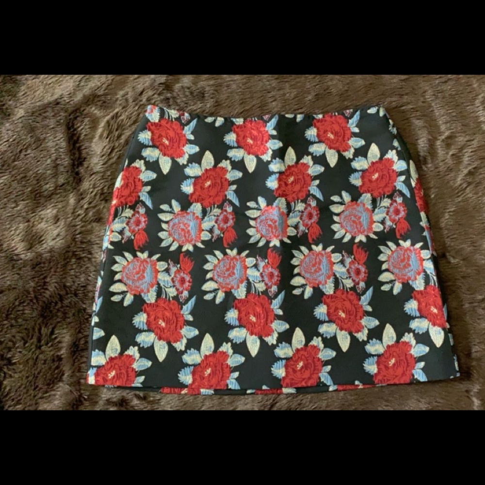 Floral skirt from "Contemporaine"